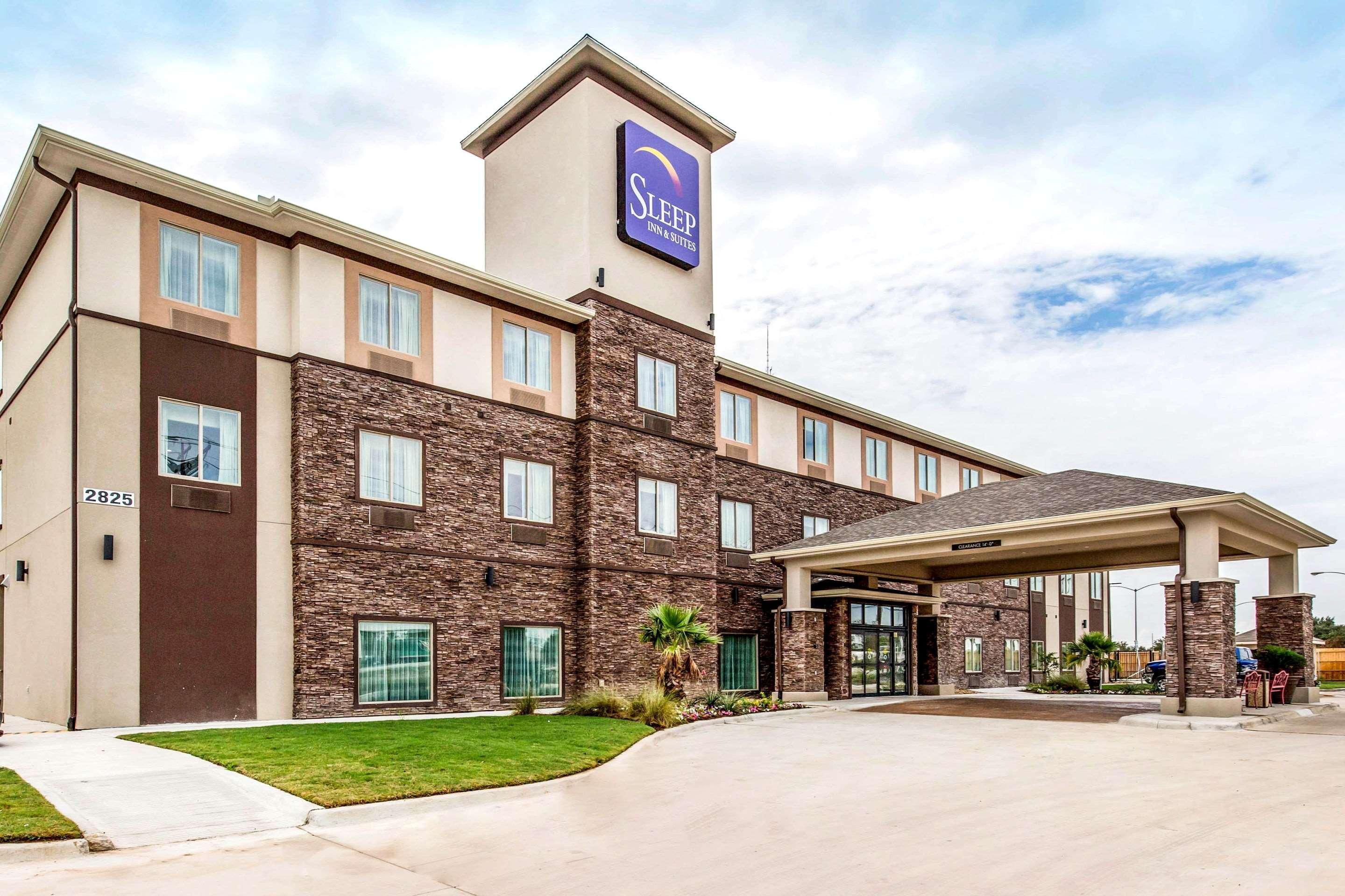Sleep Inn & Suites Bryan Exterior photo